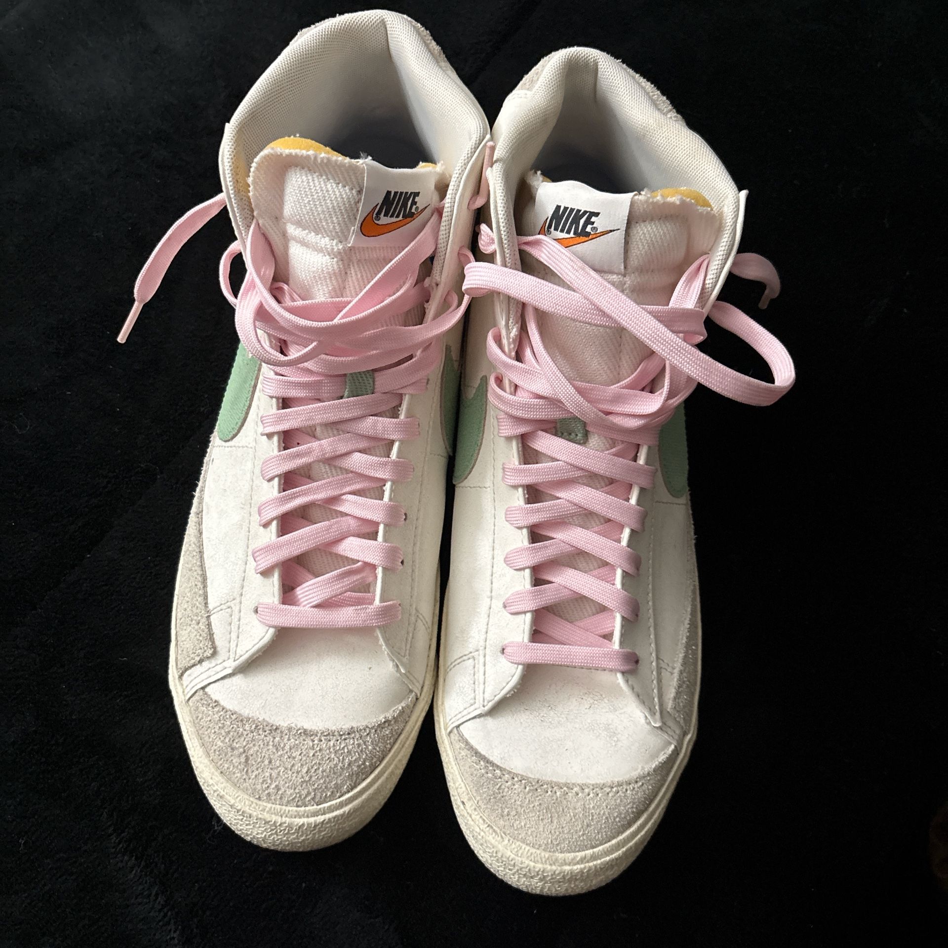 Nike Blazer Mid '77 SE in white and pink #sneakers Size 11