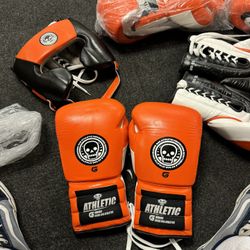Custom 18oz And 16oz Boxing Gloves