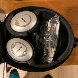 Bose - Quiet Comfort 15 Headphones