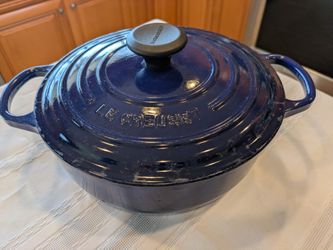 Le Creuset # 24 3 QT Cast Iron Dutch Oven "Cobalt Blue"  Great & Super Clean