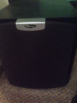5 speaker Miraqe + receiver, the whole set is what you see