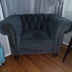 Abbyson Grand Chesterfield Velvet Armchair