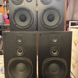 Nice vintage Realistic Optimus 25 and Yamaha NS-A 635A speakers 