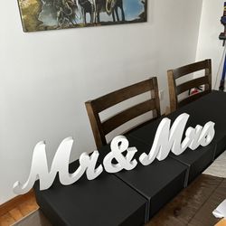 Mr & Mrs Wooden Wedding Sign