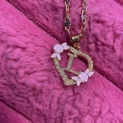 Women’s GOLD necklace W/ “L” Pendant 