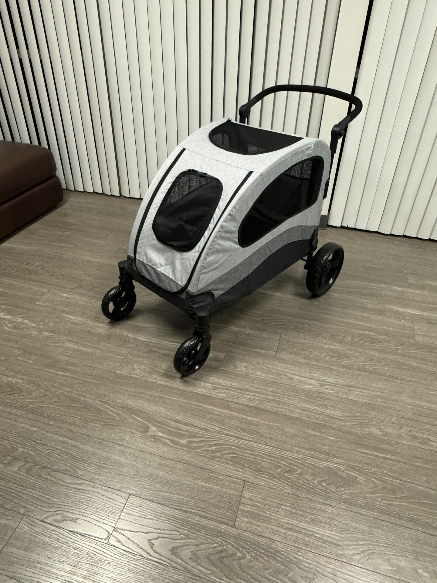 New - Dog Stroller For Medium To Large Dog - Collapsable- Lots Of Entry Points