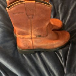 Men’s steel toe boots size 9