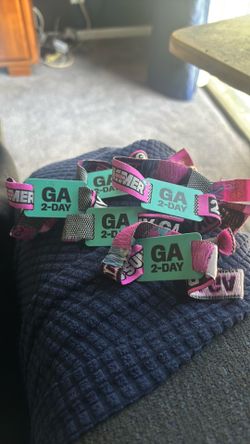 Sunday GA Wristbands for sale
