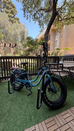 Murf Higgs Step-Thru E-Bike + Accessories – Excellent Condition