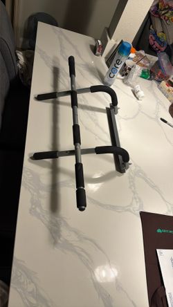 Pull Up Bar