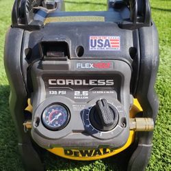 Cordless Dewalt Compressor *TOOL ONLY*