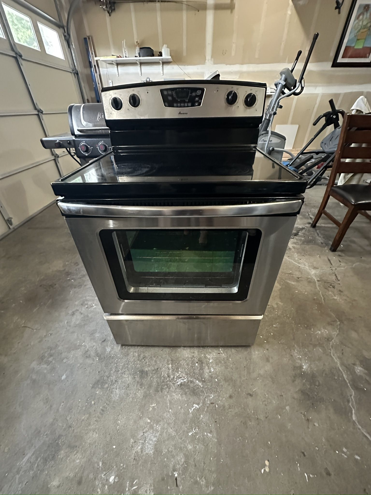 Amana Stove