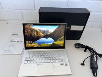 Sony VAIO Pro 13 SVP132A1CL Touchscreen Ultrabook Core i7-4500U 8GB RAM Windows