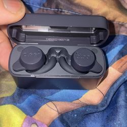 Cleer Roam Sport earbuds