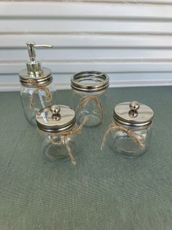 4 Pc Bathroom Set - Model Home Decor