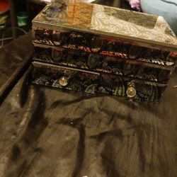 Beautiful Hand Made Black & Silver Detailed Jewelry Box