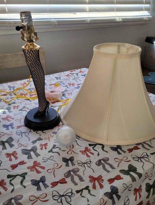 Christmas Movie Leg Lamp