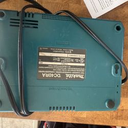 Makita Charger