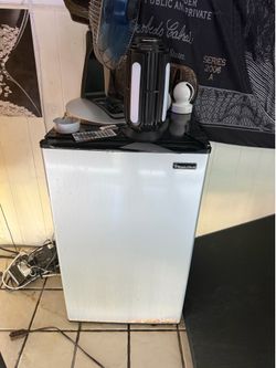 Mini fridge