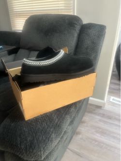 Uggs size 14 never worn