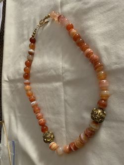 24 inches long agate beads collar.