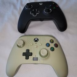 Used XBox Controllers