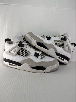 Air Jordan 4 Military Black