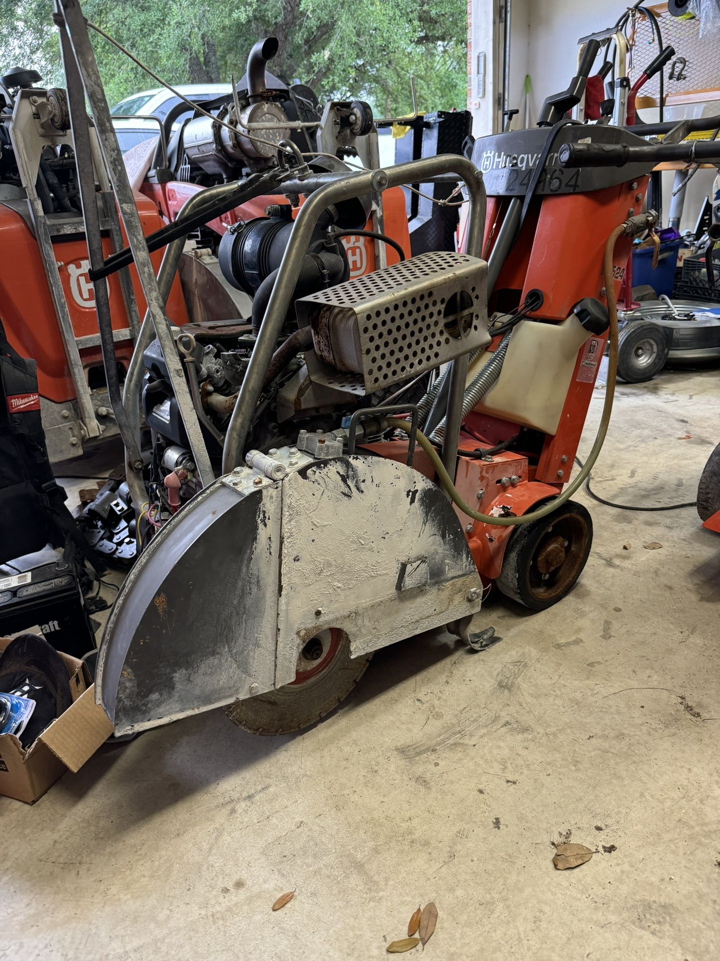 Husqvarna FS524 FS520 Concrete Saw Serruchó Cemento Concreto Barrilla honda gX690