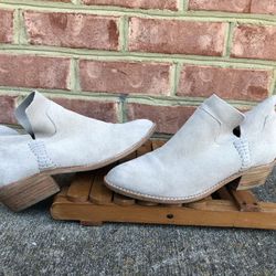 Dolce Vita Tan Suede Ankle Booties Size 7