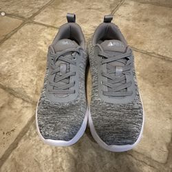 Pyramid Bowling Shoes (new)