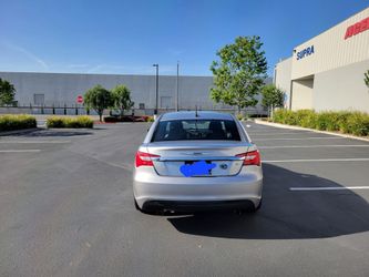 Foe Sale Great car 2013 Chrysler 200