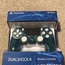 BRAND NEW DUALSHOCK PS4 CONTROLLER 
