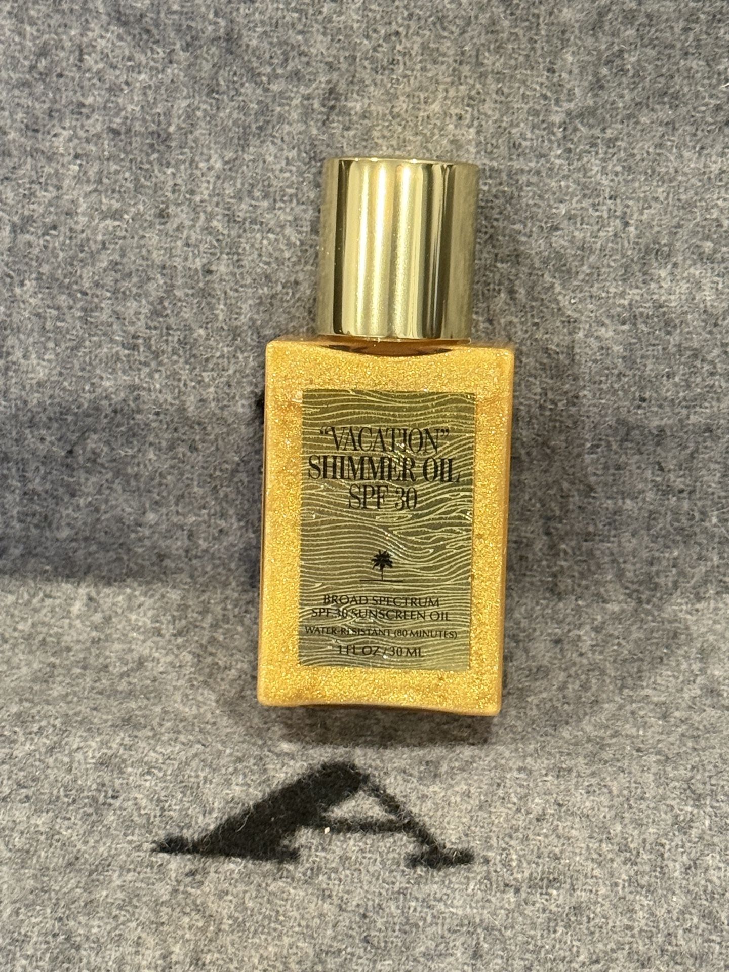 Vacation shimmer oil SPF 30 travel size 30ml