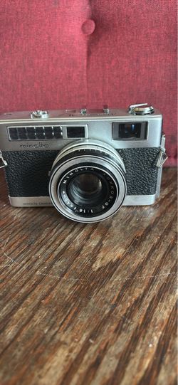 Minolta Rangefinder 35mm Film Camera