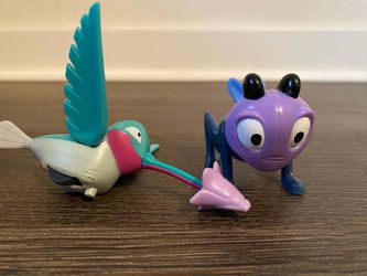 1995 Humming Bird Flit 4.5" Disney Pocahontas & Cri-Kee the cricket from Mulan