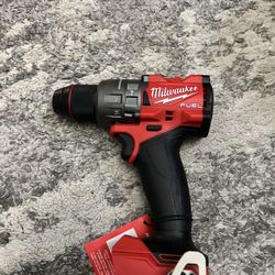 Milwaukee M18 18V Lithium-Ion Brushless Cordless 1/2 in. Compact Hammer Drill Tool Only