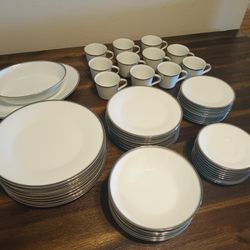 Noritake China Set 