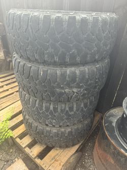 Tire And Rims Set Ford F250