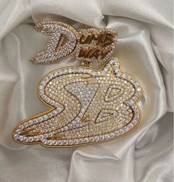 Gold stone dumbway pendant