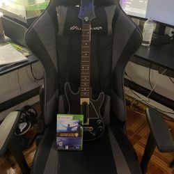 Guitar Hero Live (No Dongle) With 2 Guitar Straps