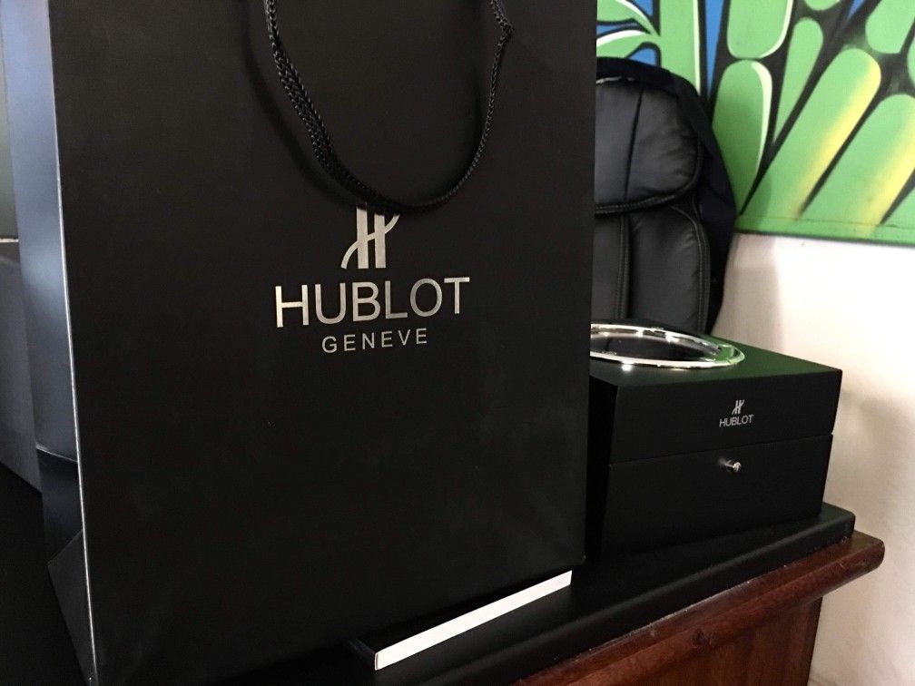 Hublot bag top
