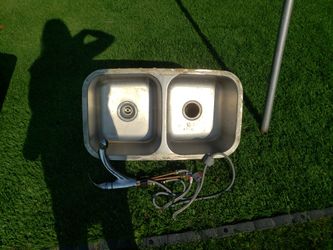 Undermount Stainless Steel Sink With Faucet In Great Condition 