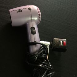 - Vidal Sassoon i 600- hairdryer