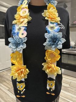 Graduation Lei Tweety