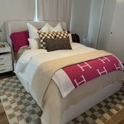 Castlery Dalton Queen Storage Bed – Like New (Bedroom set)