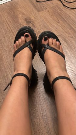 jeffrey campbell platform cross strappy sandals