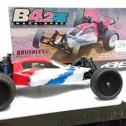 Team Associated B4 . 2RS Brushless RC Car