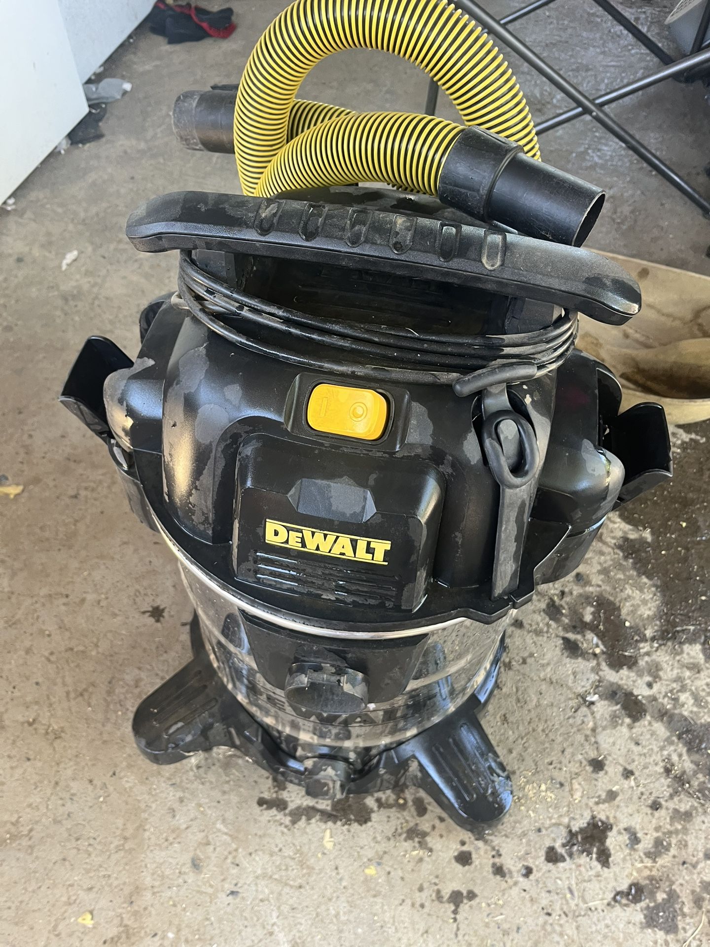 Dewalt Shock Vacuum