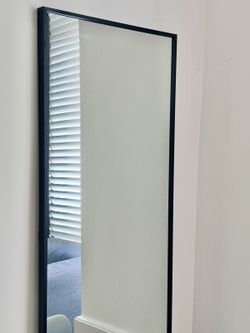 Full-length mirrors / mirror panels