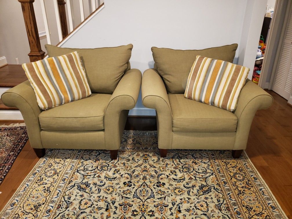 Belfort Sofa Set